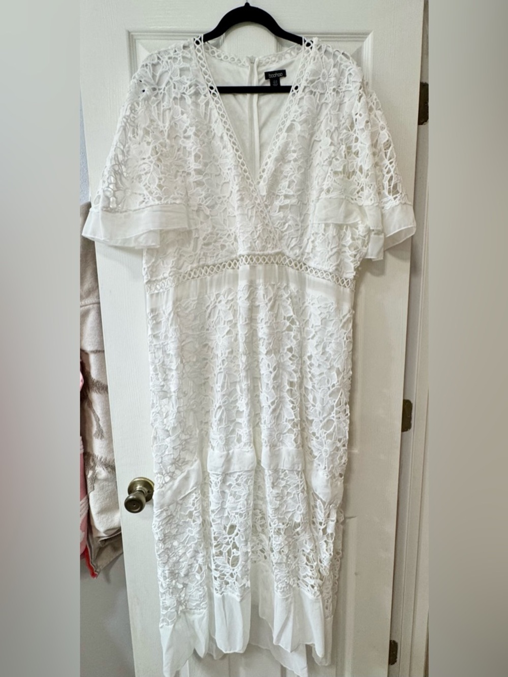 Boohoo White Lace Midi Dress